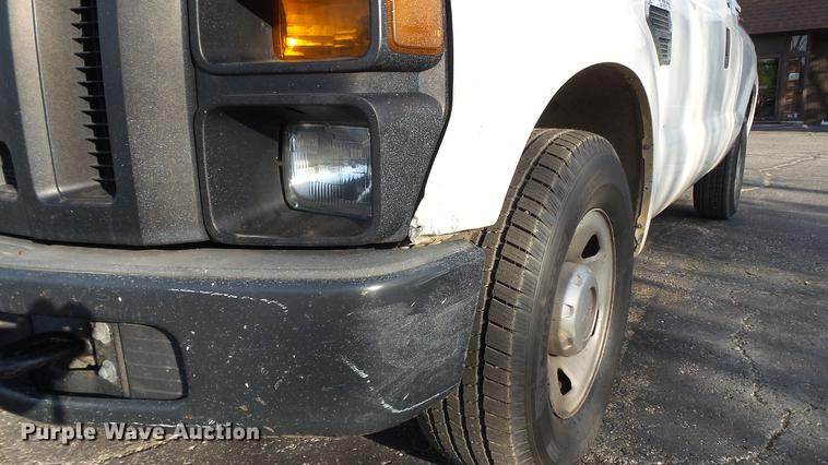 image for item DE4894 2008 Ford F250 Super Duty XL SuperCab pickup truck