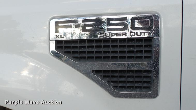 image for item DE4894 2008 Ford F250 Super Duty XL SuperCab pickup truck