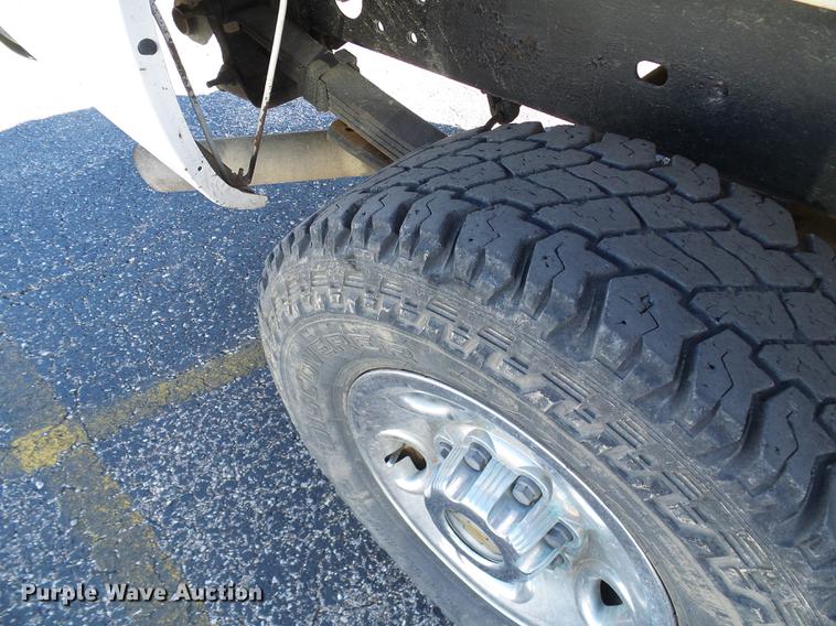 image for item DE5284 2004 Chevrolet Silverado 2500HD pickup truck