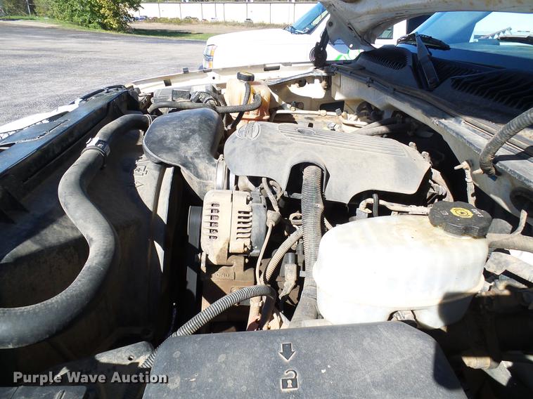 image for item DE5284 2004 Chevrolet Silverado 2500HD pickup truck