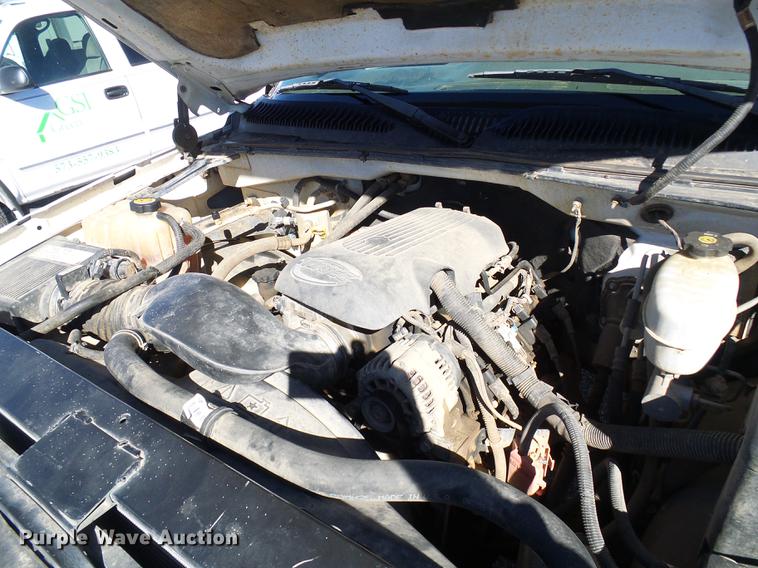 image for item DE5284 2004 Chevrolet Silverado 2500HD pickup truck