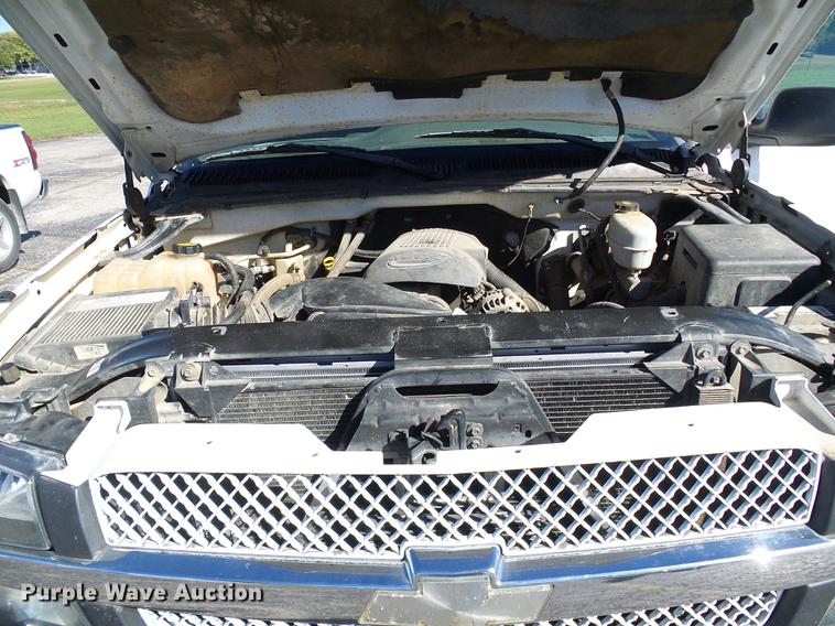 image for item DE5284 2004 Chevrolet Silverado 2500HD pickup truck