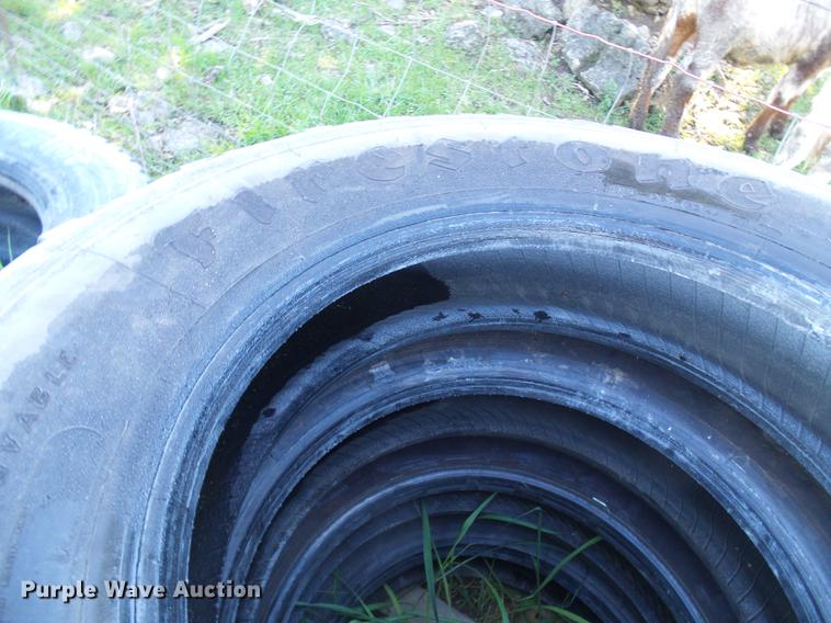 image for item DE5285 Tires and wheels