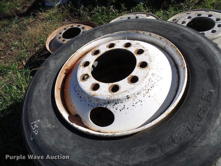 image for item DE5285 Tires and wheels