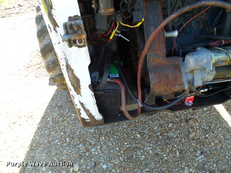 image for item DE5286 1996 Bobcat 773 skid steer