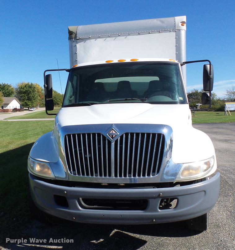 image for item DE5288 2007 International 4200 box truck