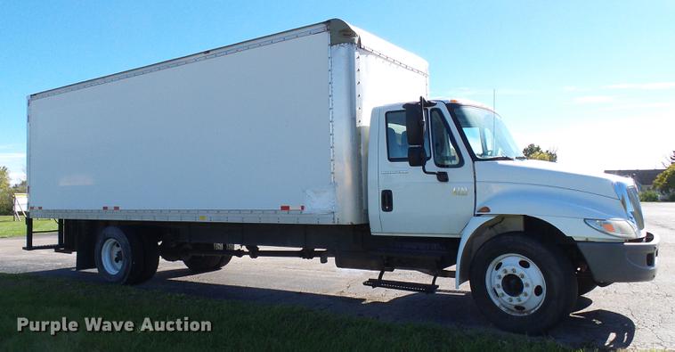 image for item DE5288 2007 International 4200 box truck