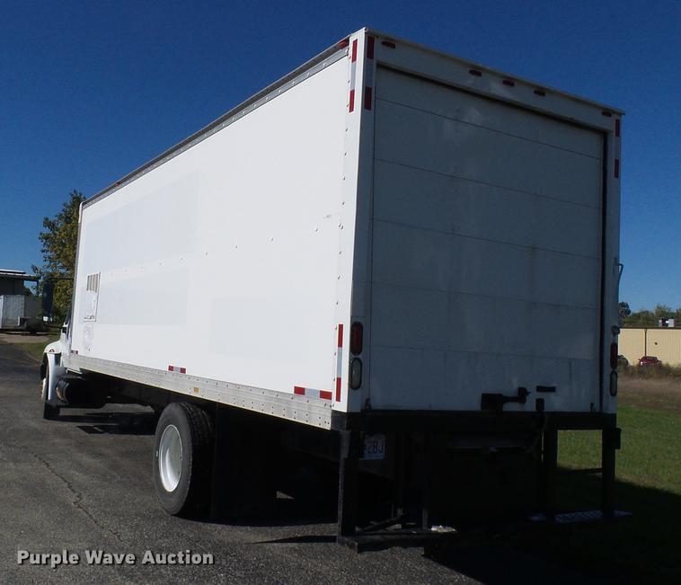 image for item DE5288 2007 International 4200 box truck