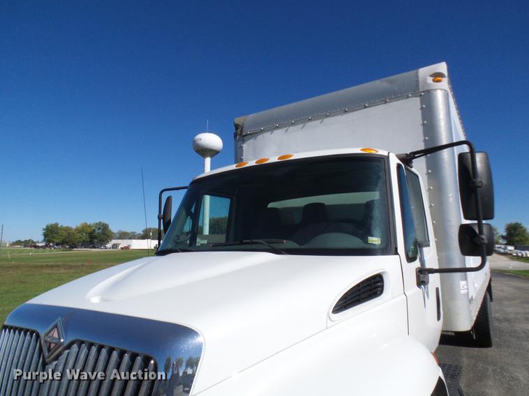 image for item DE5288 2007 International 4200 box truck