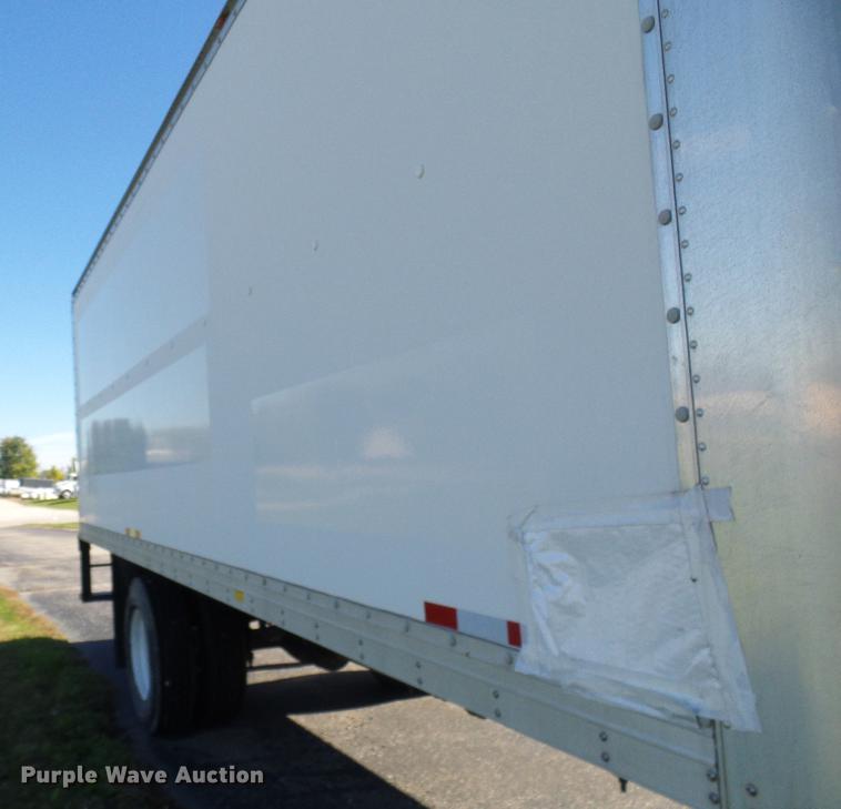 image for item DE5288 2007 International 4200 box truck