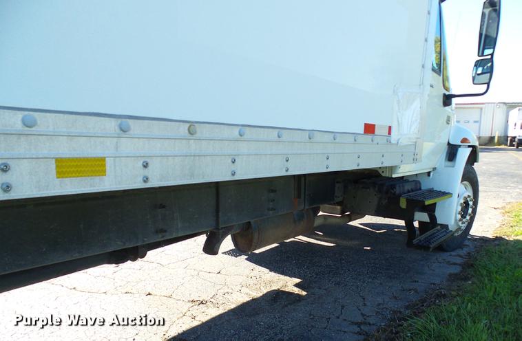 image for item DE5288 2007 International 4200 box truck