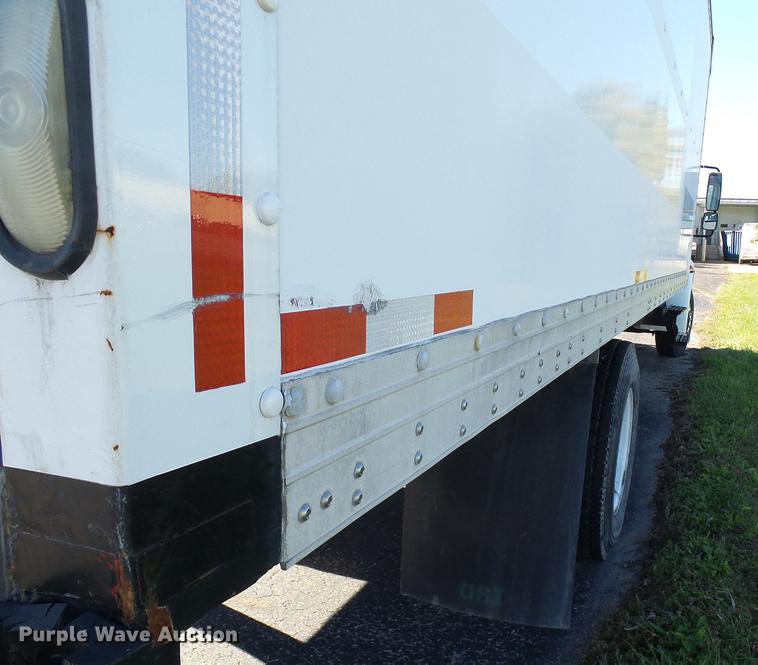 image for item DE5288 2007 International 4200 box truck