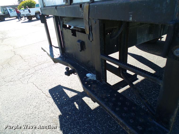 image for item DE5288 2007 International 4200 box truck