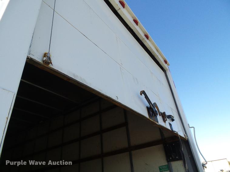 image for item DE5288 2007 International 4200 box truck