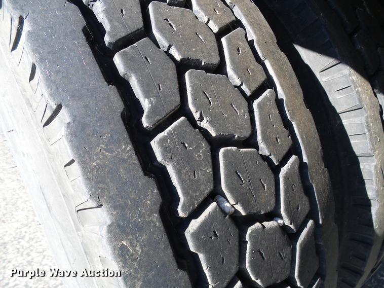 image for item DE5288 2007 International 4200 box truck