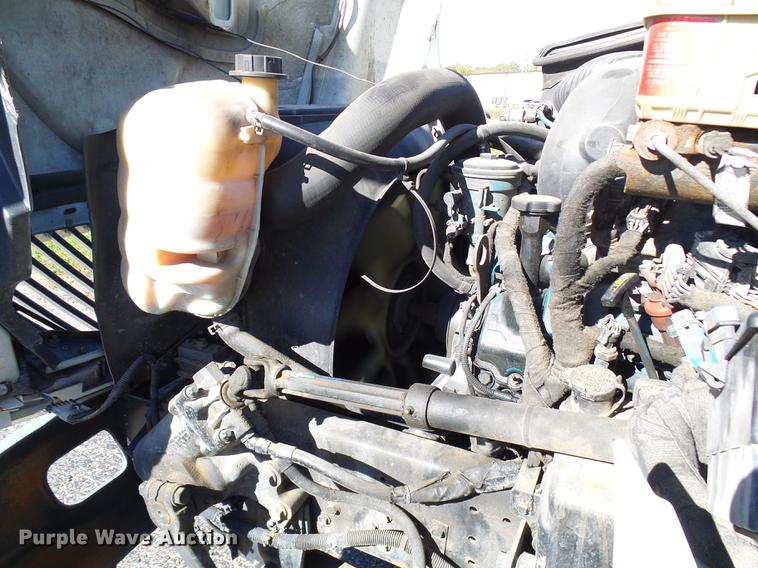 image for item DE5288 2007 International 4200 box truck