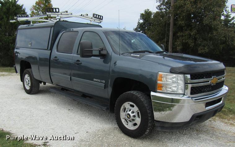 image for item DE5833 2014 Chevrolet Silverado 2500HD Crew Cab pickup truck