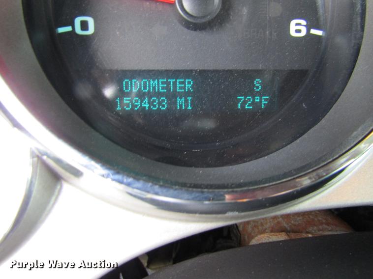 image for item DE5833 2014 Chevrolet Silverado 2500HD Crew Cab pickup truck