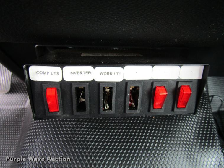 image for item DE5833 2014 Chevrolet Silverado 2500HD Crew Cab pickup truck