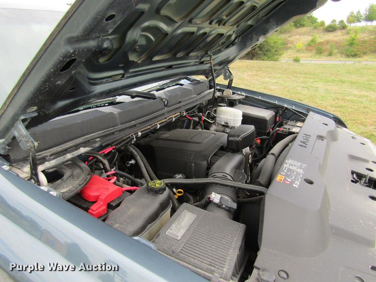 image for item DE5833 2014 Chevrolet Silverado 2500HD Crew Cab pickup truck