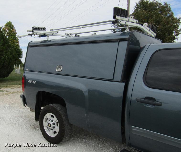 image for item DE5833 2014 Chevrolet Silverado 2500HD Crew Cab pickup truck