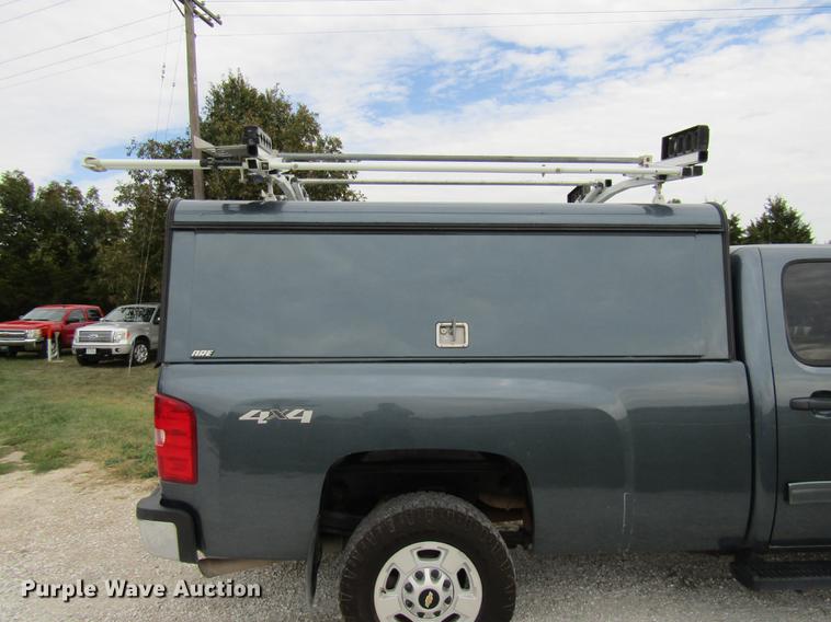 image for item DE5833 2014 Chevrolet Silverado 2500HD Crew Cab pickup truck