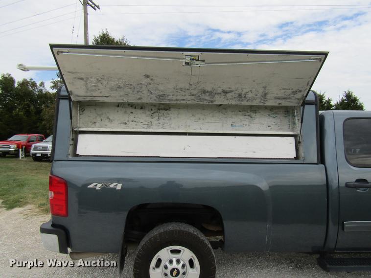 image for item DE5833 2014 Chevrolet Silverado 2500HD Crew Cab pickup truck