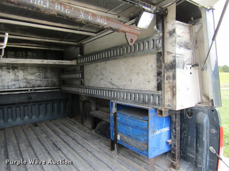 image for item DE5833 2014 Chevrolet Silverado 2500HD Crew Cab pickup truck