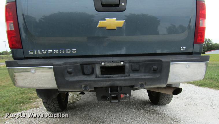 image for item DE5833 2014 Chevrolet Silverado 2500HD Crew Cab pickup truck