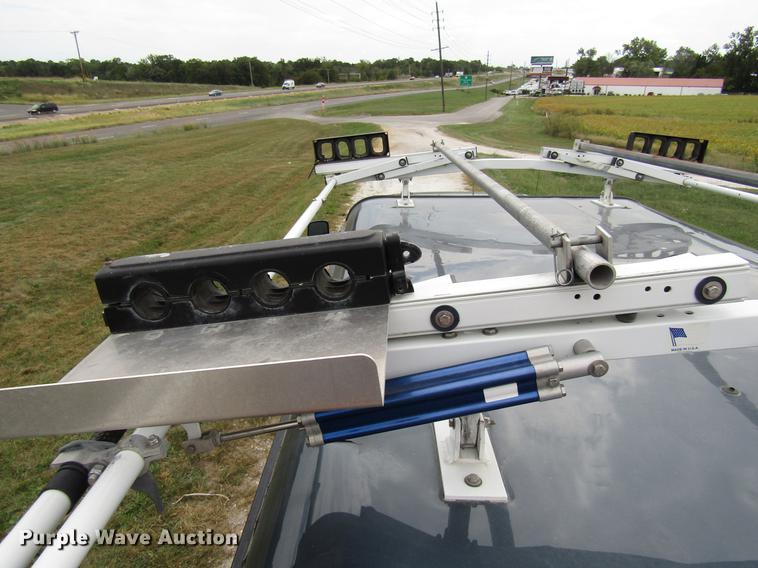 image for item DE5833 2014 Chevrolet Silverado 2500HD Crew Cab pickup truck