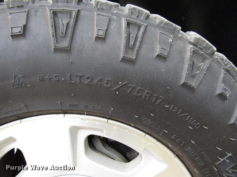 image for item DE5833 2014 Chevrolet Silverado 2500HD Crew Cab pickup truck