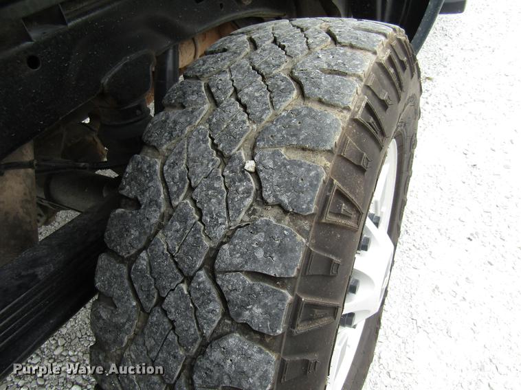 image for item DE5833 2014 Chevrolet Silverado 2500HD Crew Cab pickup truck