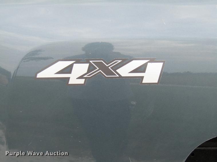 image for item DE5833 2014 Chevrolet Silverado 2500HD Crew Cab pickup truck