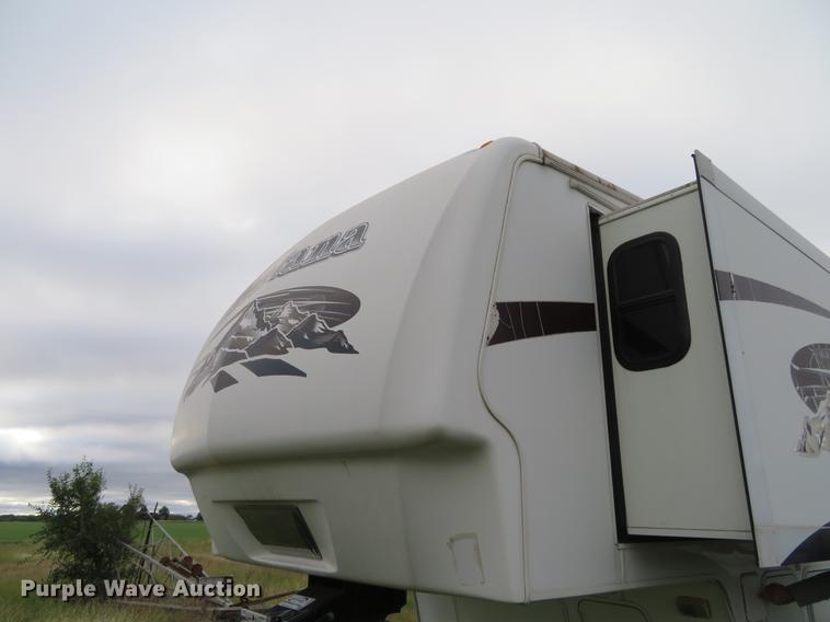 image for item DE6487 2009 Montana 2955 RL camper