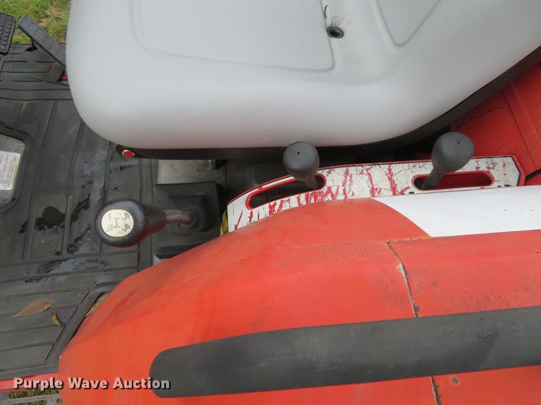 image for item DE6488 Massey-Ferguson 1240 MFWD tractor