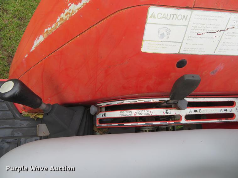 image for item DE6488 Massey-Ferguson 1240 MFWD tractor