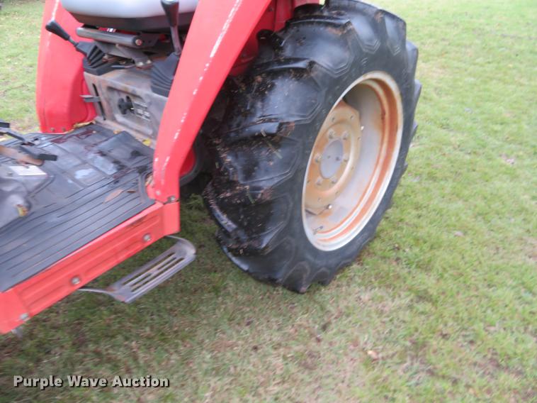 image for item DE6488 Massey-Ferguson 1240 MFWD tractor