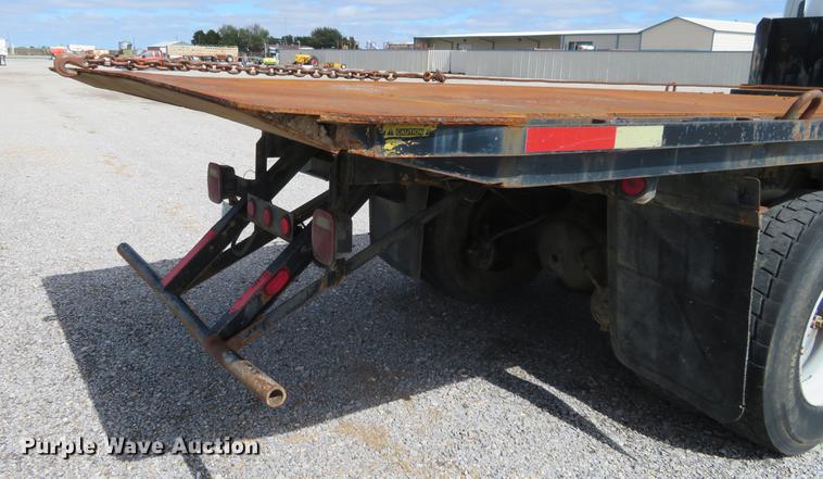 image for item DE6490 1994 International 4900 rollback truck