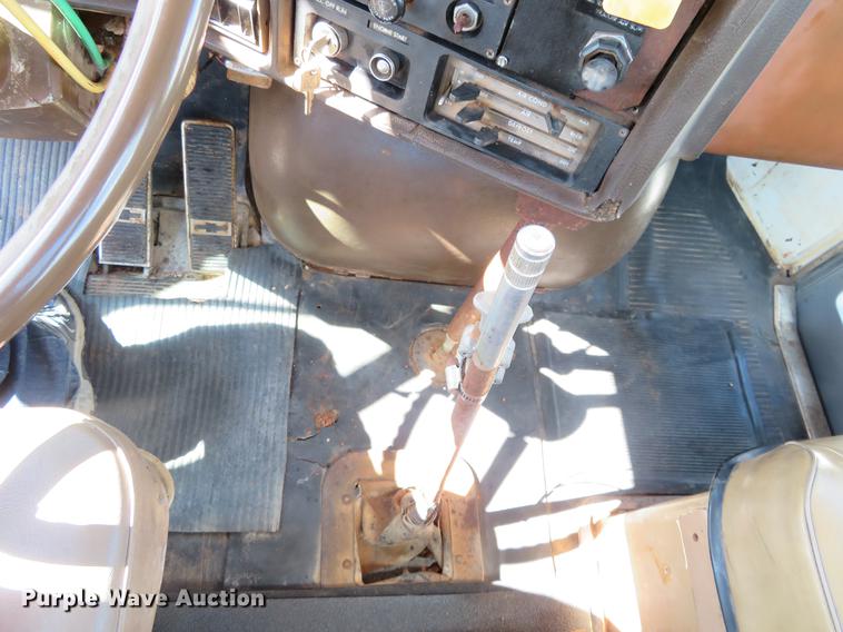 image for item DE6491 1980 Chevrolet Bison semi truck