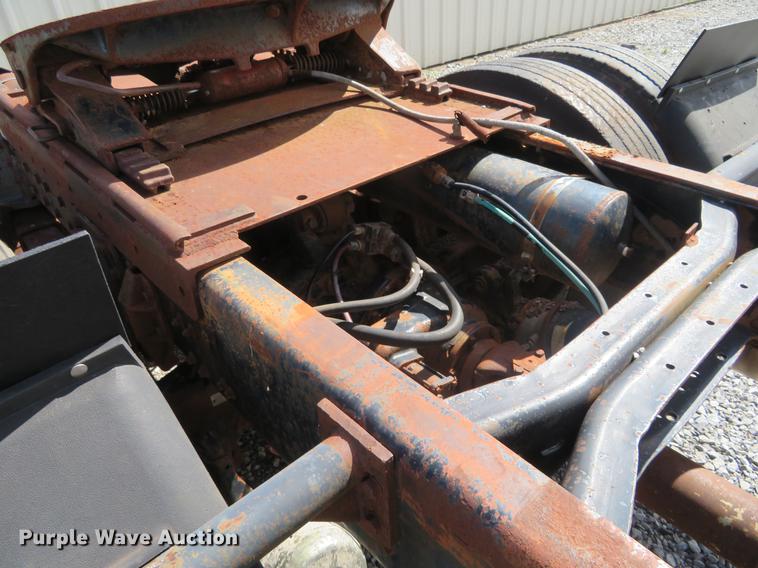 image for item DE6491 1980 Chevrolet Bison semi truck