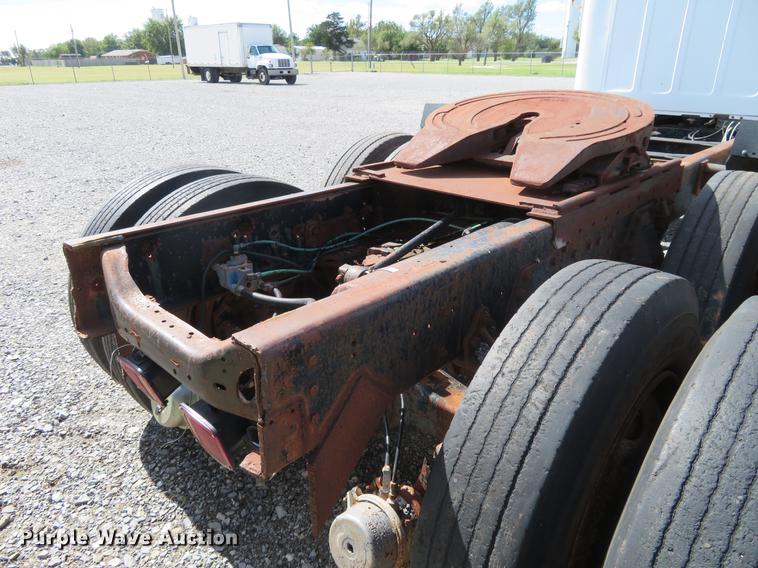 image for item DE6491 1980 Chevrolet Bison semi truck