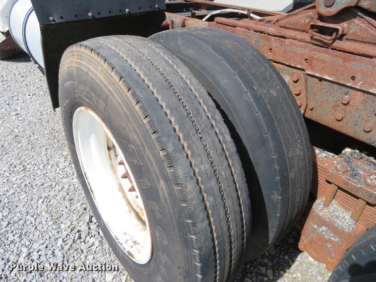 image for item DE6491 1980 Chevrolet Bison semi truck