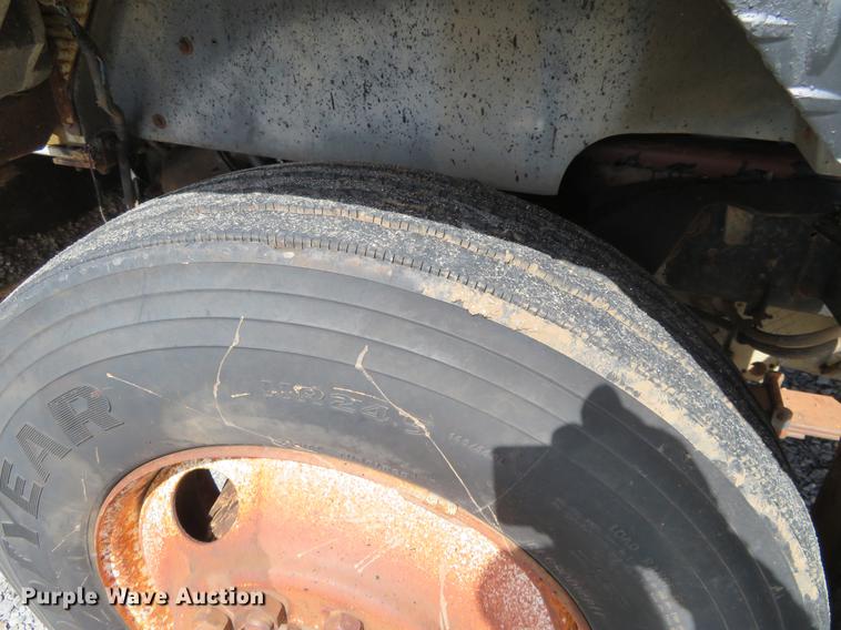 image for item DE6491 1980 Chevrolet Bison semi truck