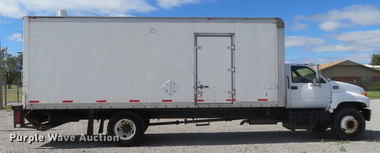 image for item DE6492 1997 GMC C6500 box truck