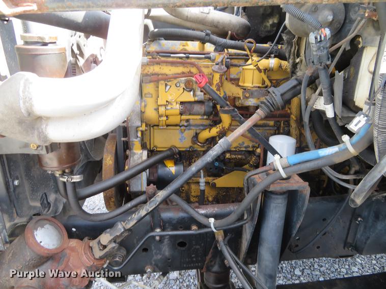 image for item DE6492 1997 GMC C6500 box truck