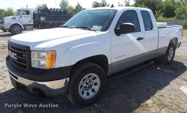 image for item DE7277 2012 GMC Sierra 1500 Ext. Cab pickup truck