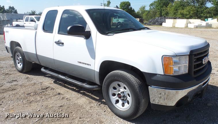 image for item DE7277 2012 GMC Sierra 1500 Ext. Cab pickup truck
