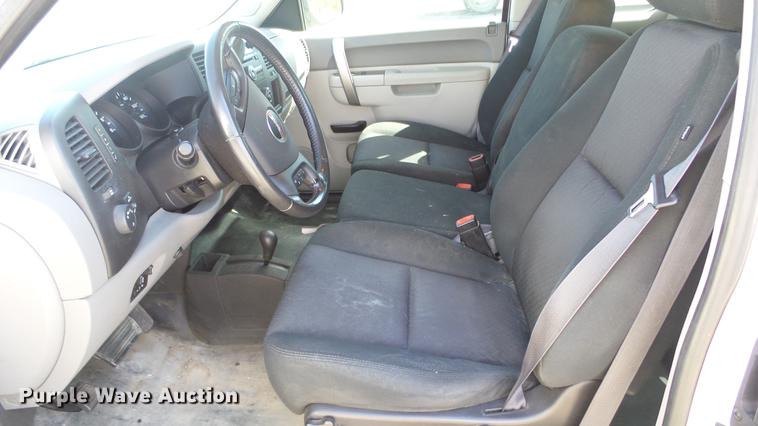 image for item DE7277 2012 GMC Sierra 1500 Ext. Cab pickup truck