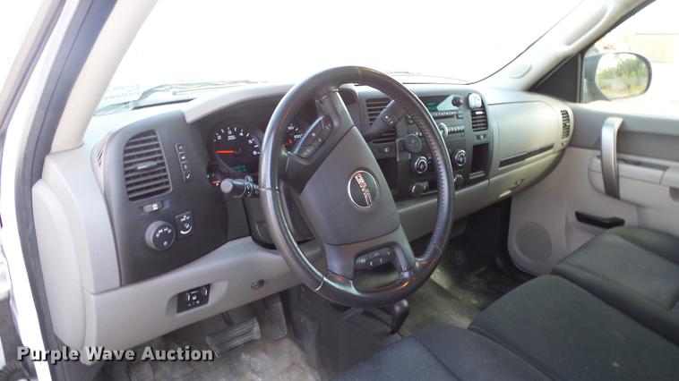 image for item DE7277 2012 GMC Sierra 1500 Ext. Cab pickup truck