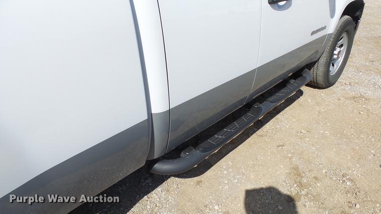 image for item DE7277 2012 GMC Sierra 1500 Ext. Cab pickup truck